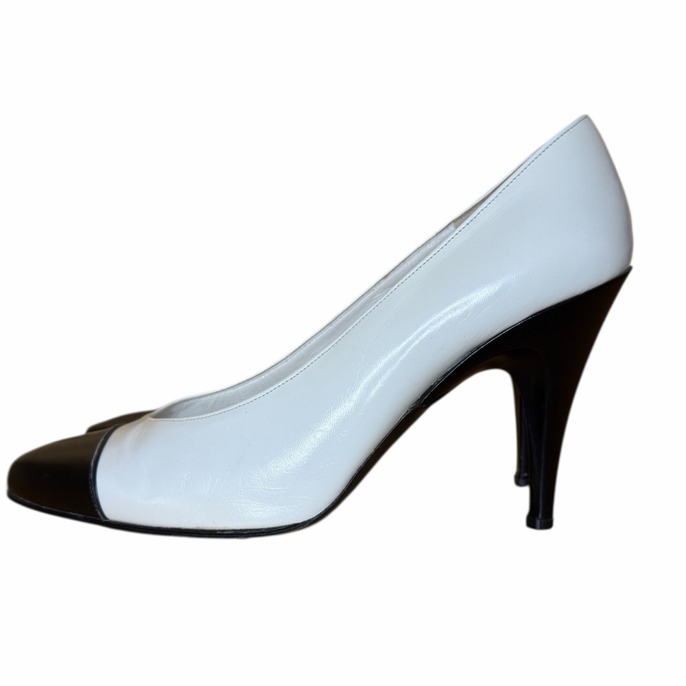 RARE Vintage Christian Dior Designer Cap Toe Pumps Ivory Black Leather Heels - Picture 8 of 16